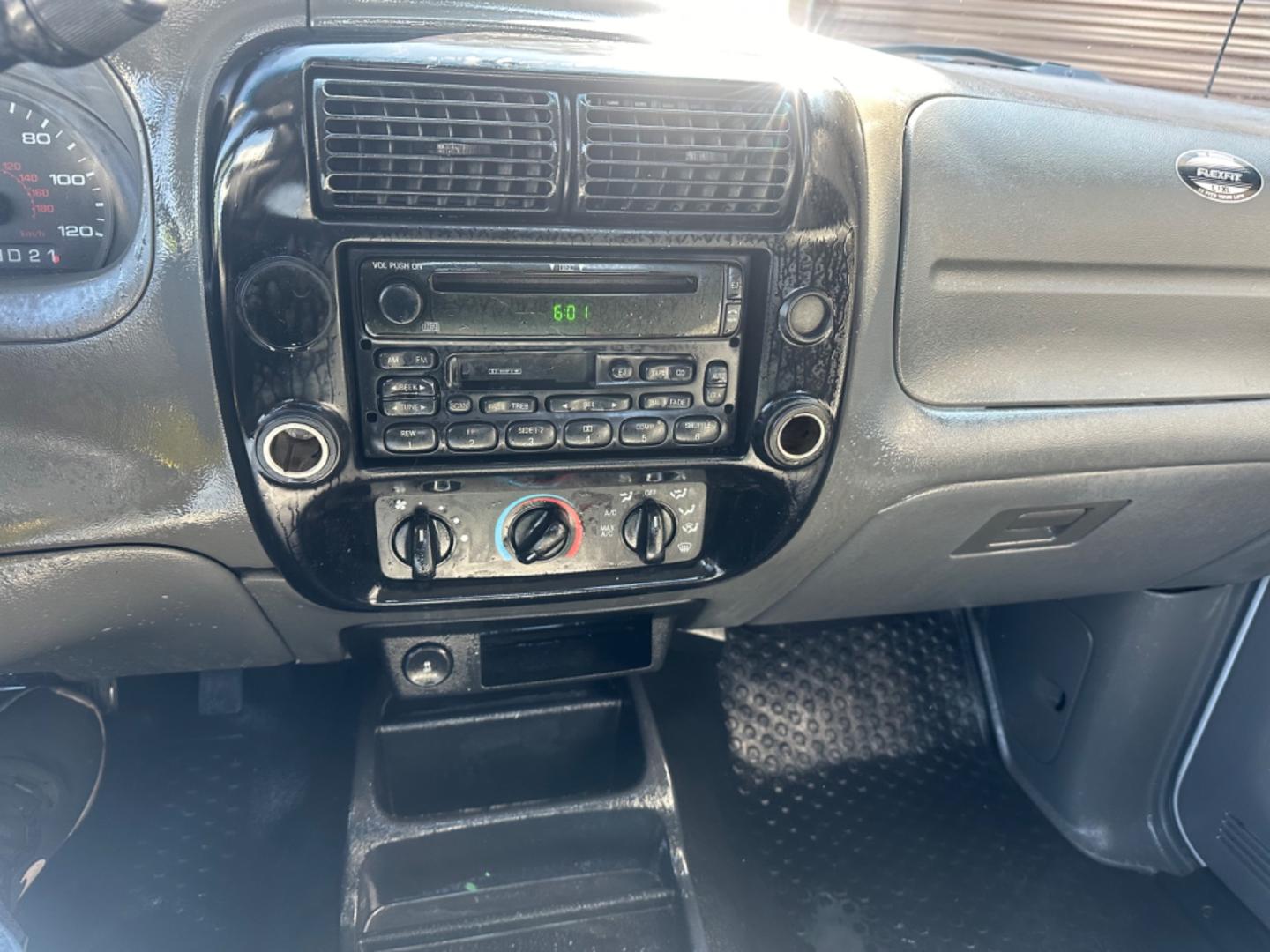 2011 WHITE /GRAY Ford Ranger XL 2WD (1FTKR1AE9BP) with an 4.0L V6 SOHC 12V engine, AUTOMATIC transmission, located at 30 S. Berkeley Avenue, Pasadena, CA, 91107, (626) 248-7567, 34.145447, -118.109398 - Body Style 2-Door REGULAR CAB PICKUP 2-DR Trim XL 2WD Engine 4.0L V6 SOHC 12V Other Transmission AUTOMATIC Drivetrain RWD Ext. Color WHITE Int. Color GRAY Stock Number 7662 VIN 1FTKR1AE9BPA78334 Location Crown City Motors Pasadena, CA WORK TRUCK!!! Crown City Motors is a use - Photo#13